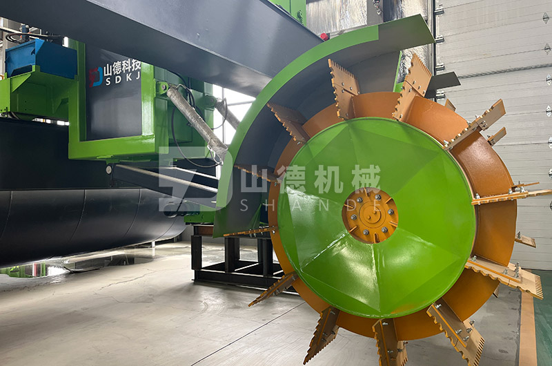 有機肥輪盤液壓升降翻拋機設(shè)備